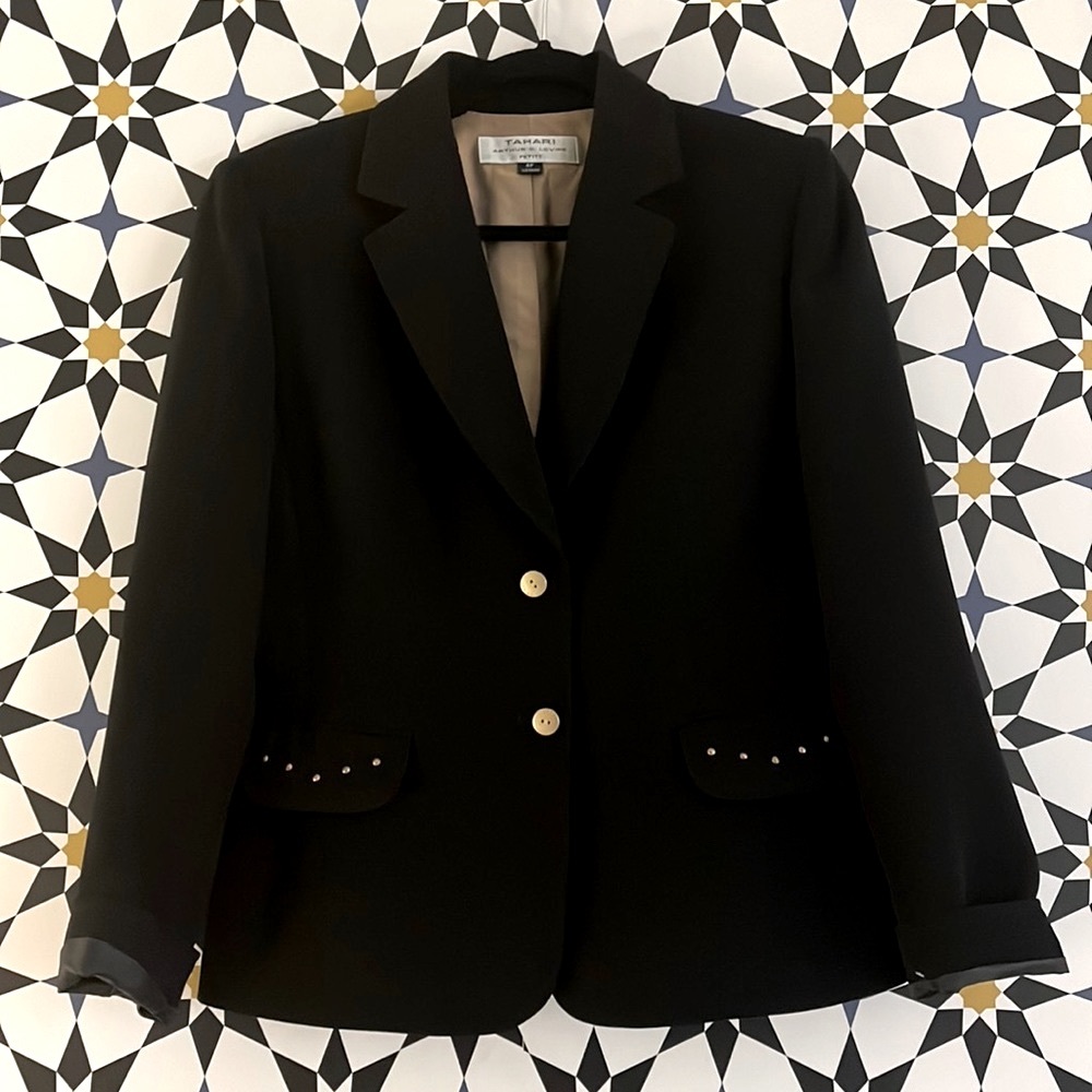 Petite Tahari suit jacket blazer with gold details